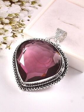 Gorgeous Amethyst gemstone 925 sterling silver pendant.
